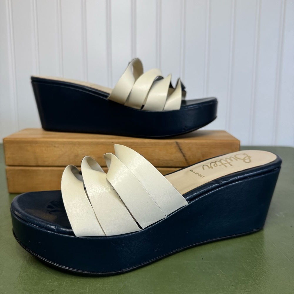Butter Italy Two-Tone Top Twist Platform Sandals in Navy and Cream *Italy* - Picture 13 of 13